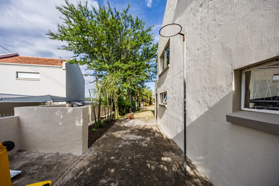 4 Bedroom Property for Sale in Beacon Bay Eastern Cape